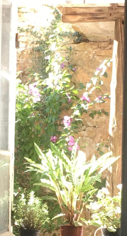 Bed and Breakfast Ancien Relais De Poste The Old Post Office Saint-Martial-d'Albarede Экстерьер фото