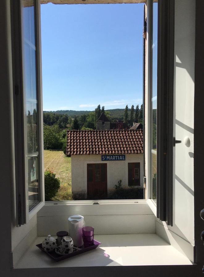 Bed and Breakfast Ancien Relais De Poste The Old Post Office Saint-Martial-d'Albarede Экстерьер фото