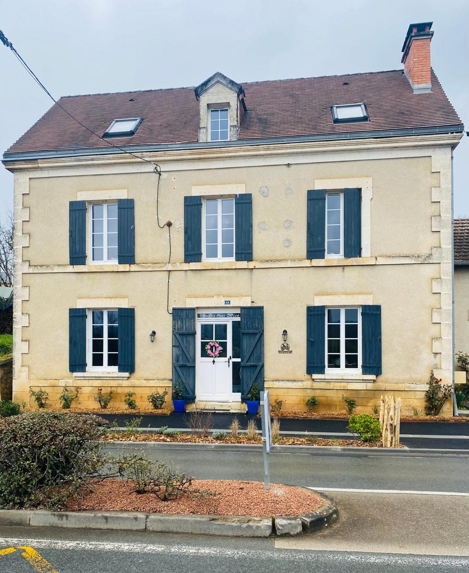 Bed and Breakfast Ancien Relais De Poste The Old Post Office Saint-Martial-d'Albarede Экстерьер фото